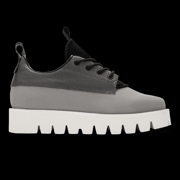 Clearweather Unisex Wampa Lo Shoes, Warm Grey, Size 10 (Men's) 11.5 (Women's) - Picture 1 of 6